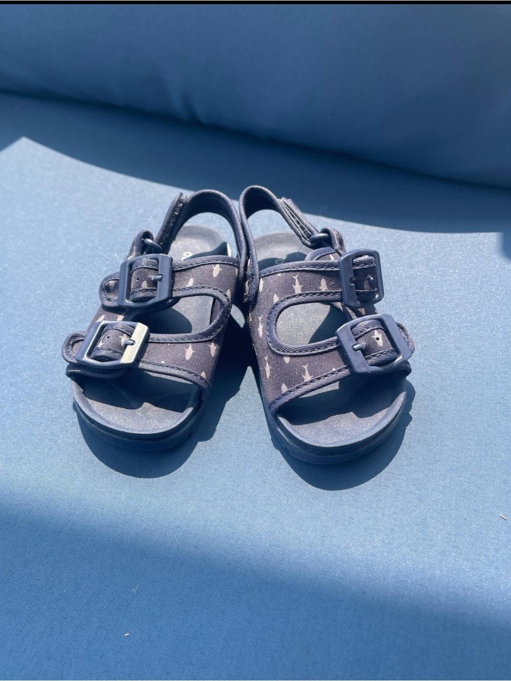 Old Navy navy blue Sandals size 7 toddler